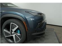 Vehicle Thumb #9