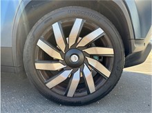 Vehicle Thumb #23