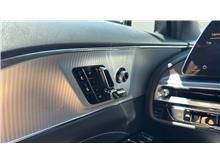 Vehicle Thumb #31