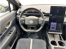 Vehicle Thumb #14