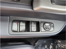 Vehicle Thumb #16