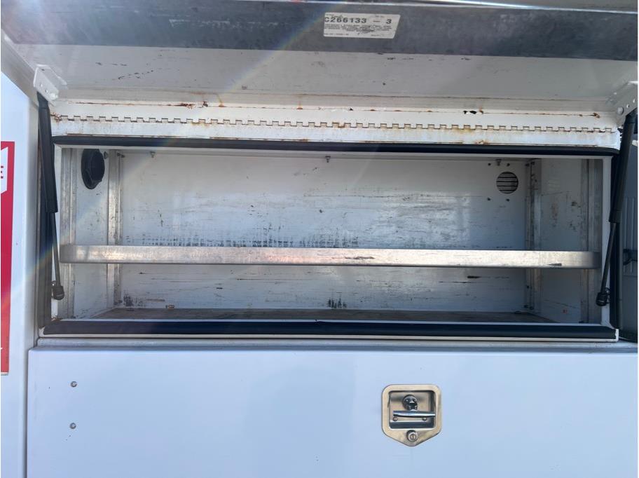 2014 Ford F-550 - Photo 16