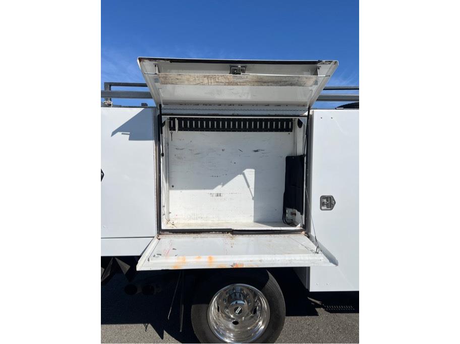 2014 Ford F-550 - Photo 19