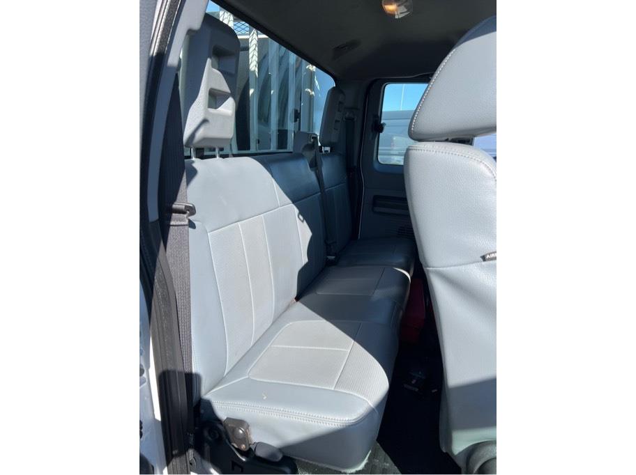 2014 Ford F-550 - Photo 22