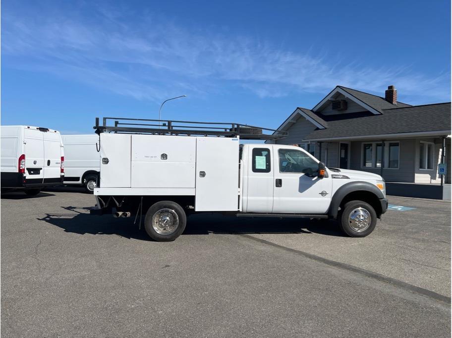 2014 Ford F-550 - Photo 6