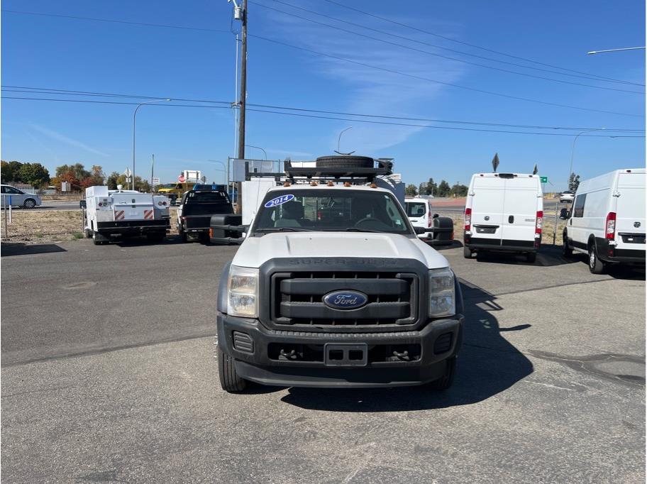 2014 Ford F-550 - Photo 8