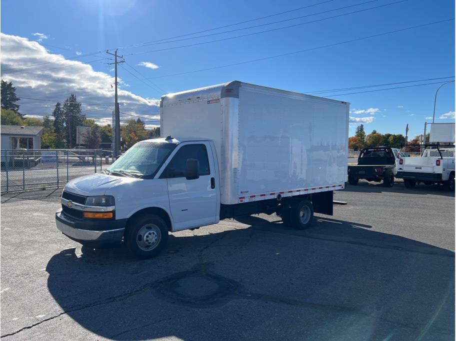 2019 Chevrolet Express Cutaway Base