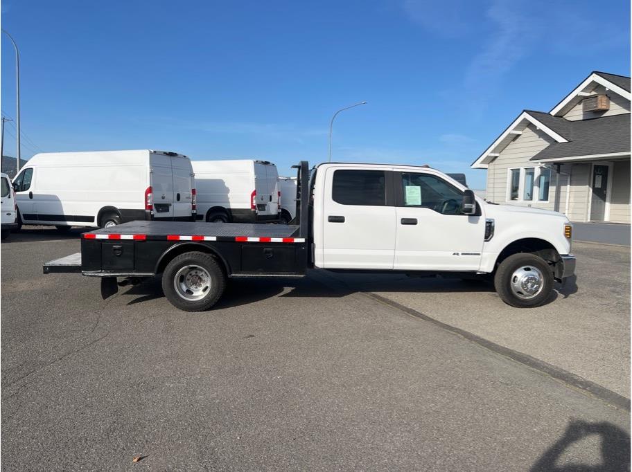 2018 Ford F-350 Super Duty Chassis Cab XL - Photo 6