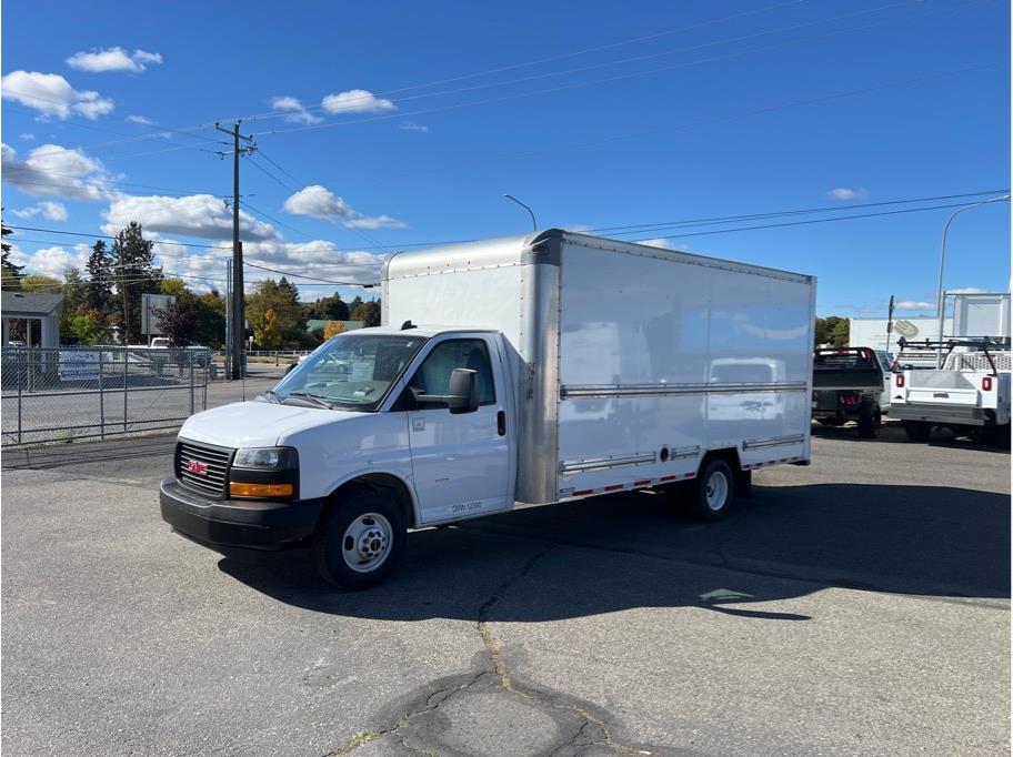 2021 GMC Savana Cutaway Work Van