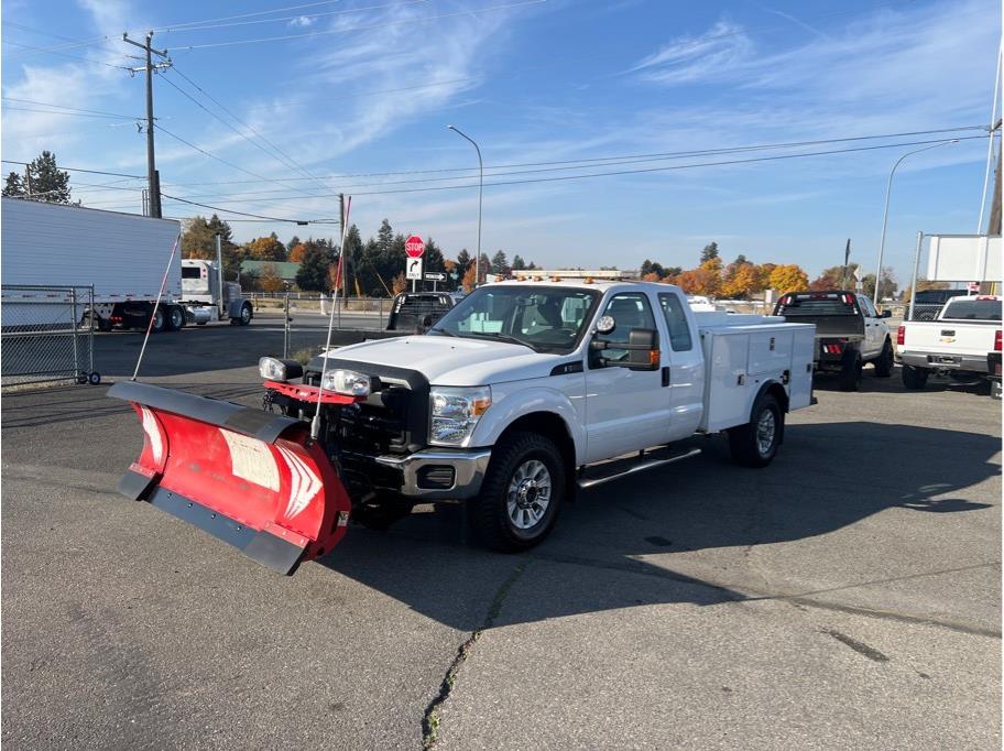 2016 Ford F-350 Super Duty Chassis Cab