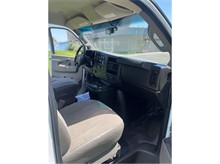Vehicle Thumb #14