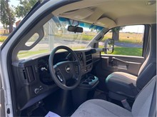 Vehicle Thumb #9
