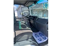 Vehicle Thumb #14