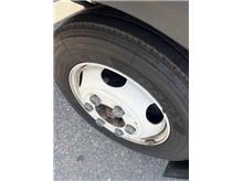 Vehicle Thumb #9