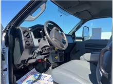 Vehicle Thumb #9