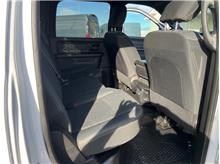 Vehicle Thumb #16