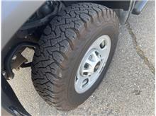 Vehicle Thumb #9