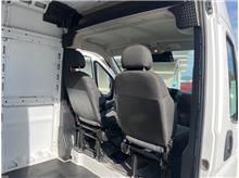 Vehicle Thumb #15