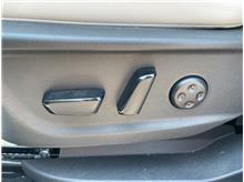 Vehicle Thumb #23