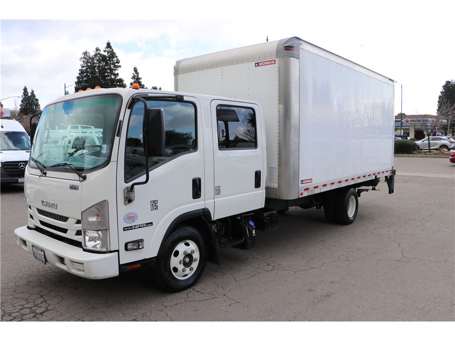 2018 Isuzu NPR-HD's photo