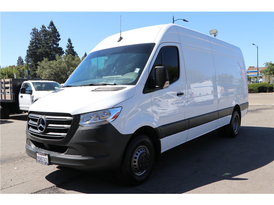 2022 Mercedes-Benz Sprinter Cargo Van