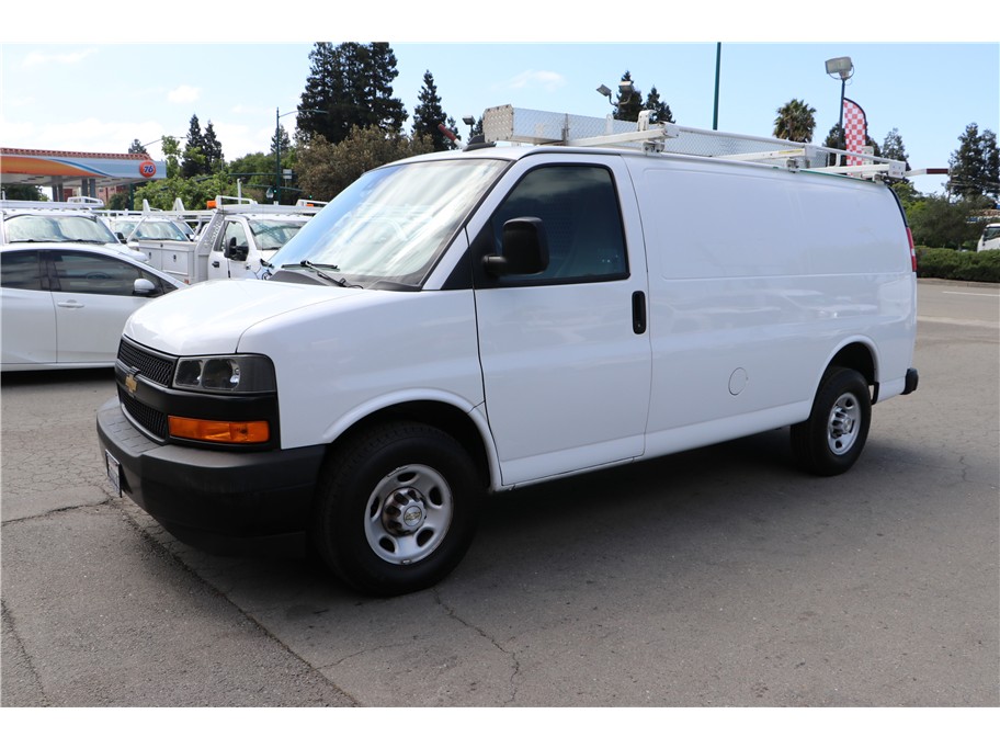 2020 Chevrolet Express 3500 Work Van HD's photo
