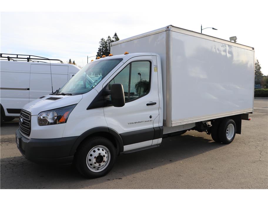 2018 Ford Transit Chassis Cab Base