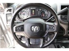 Vehicle Thumb #16