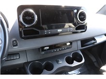 Vehicle Thumb #15