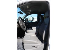 Vehicle Thumb #16