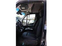 Vehicle Thumb #13