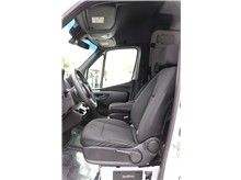 Vehicle Thumb #13