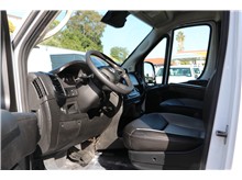Vehicle Thumb #14