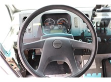Vehicle Thumb #14