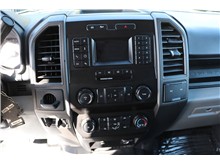 Vehicle Thumb #17