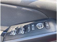 Vehicle Thumb #26