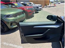 Vehicle Thumb #22