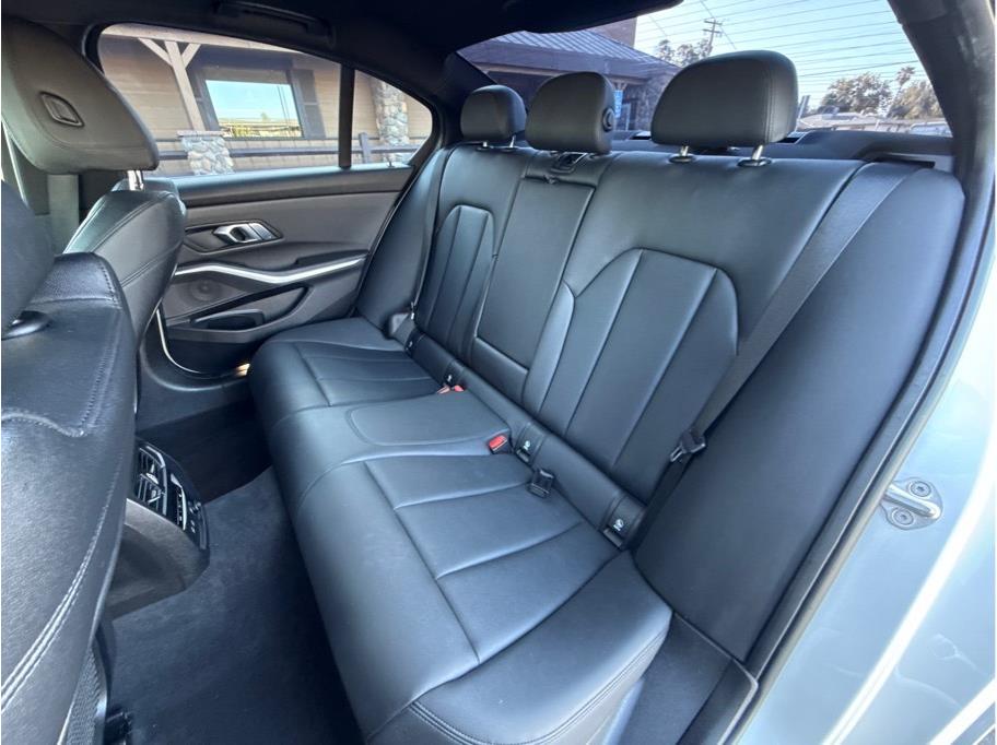 2019 BMW 3 Series 330i - Photo 10
