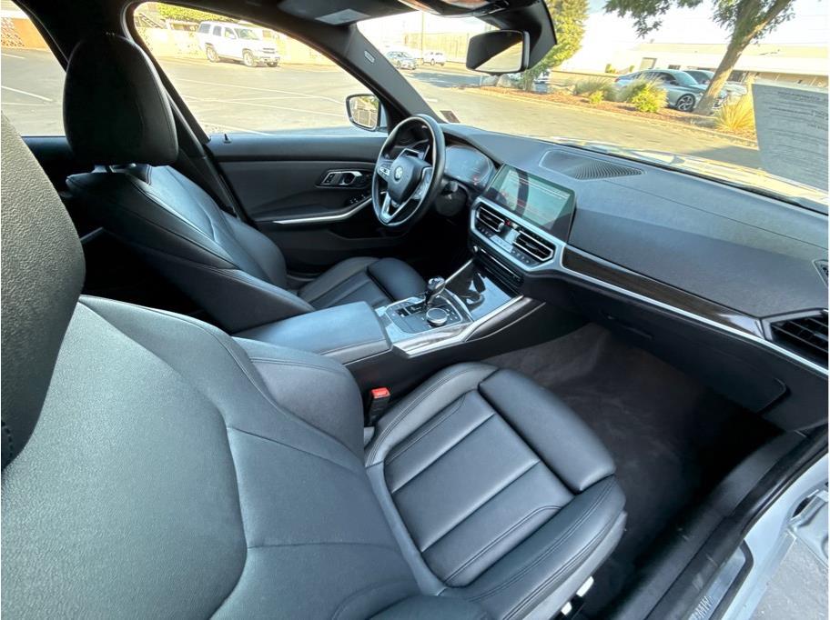 2019 BMW 3 Series 330i - Photo 11