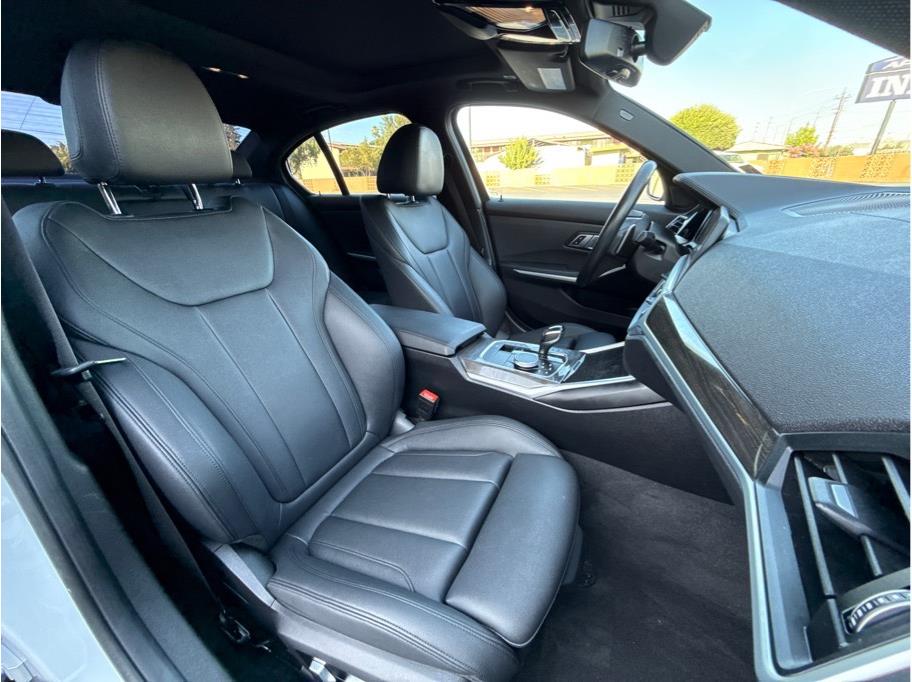 2019 BMW 3 Series 330i - Photo 12