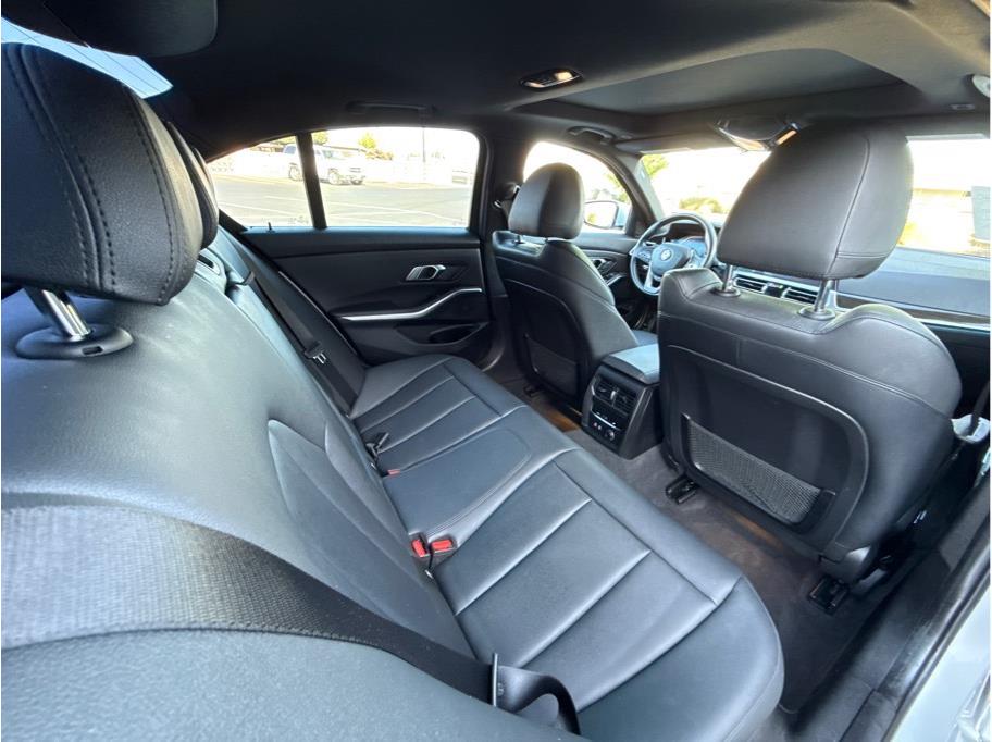 2019 BMW 3 Series 330i - Photo 13
