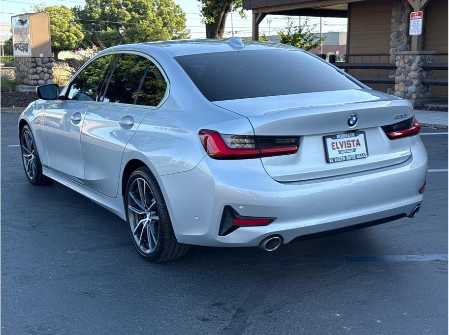 2019 BMW 3 Series 330i - Photo 4
