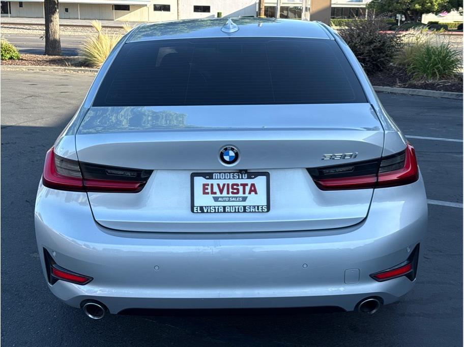 2019 BMW 3 Series 330i - Photo 5
