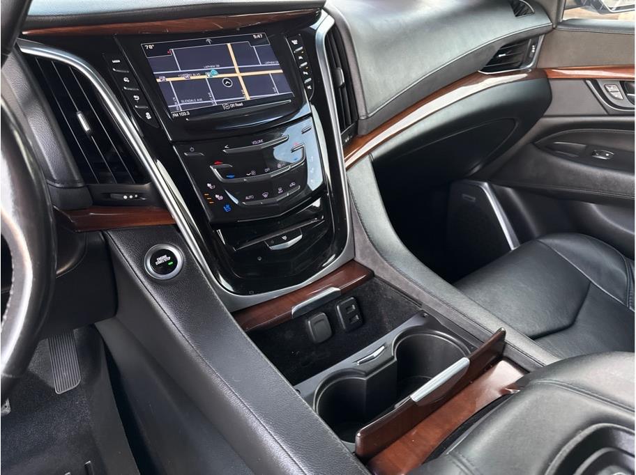 2019 Cadillac Escalade Luxury - Photo 33