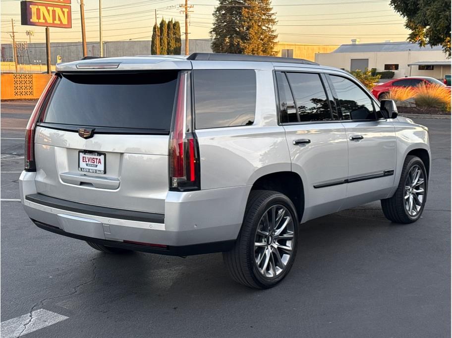 2019 Cadillac Escalade Luxury - Photo 6