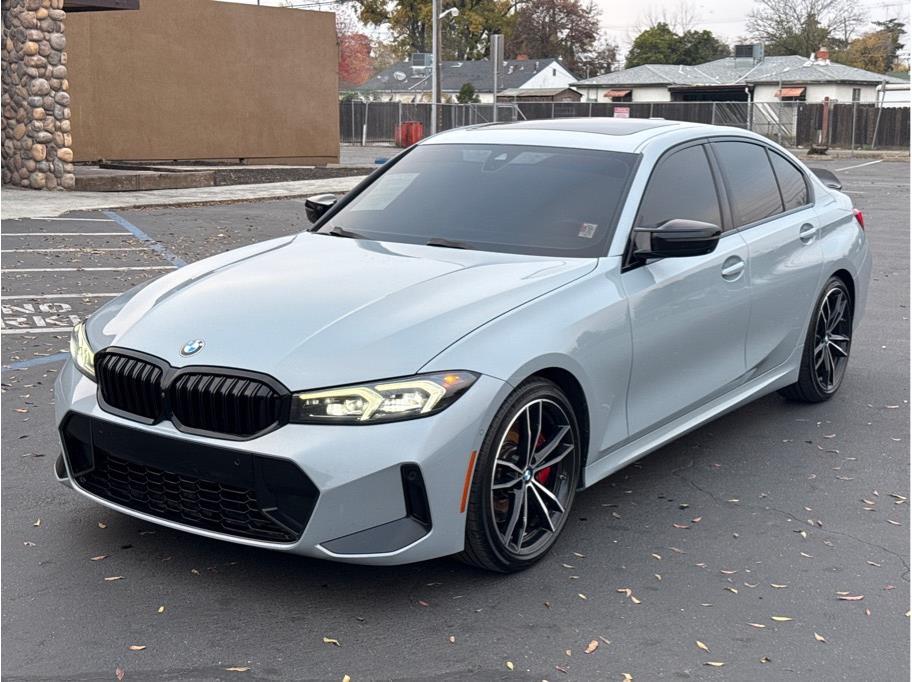 2023 BMW 3 Series 330i's photo