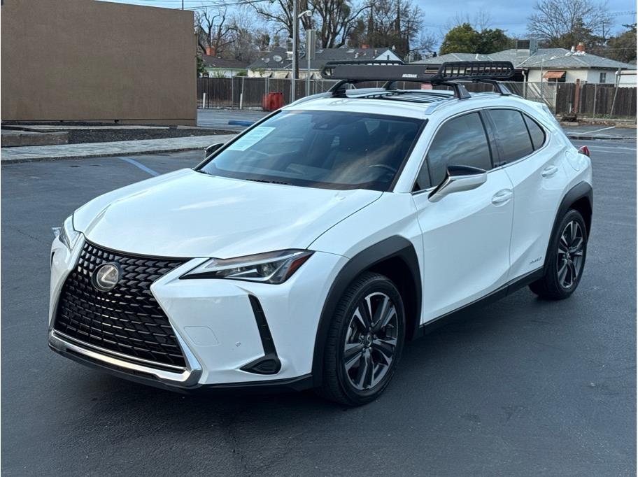 2020 Lexus UX Hybrid 250h's photo