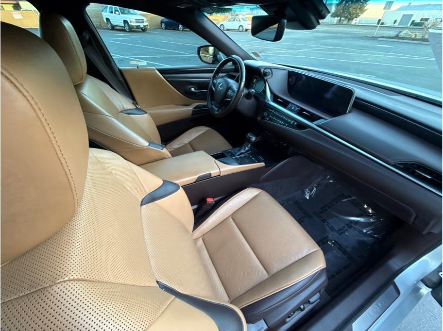 2019 Lexus ES 350 - Photo 11