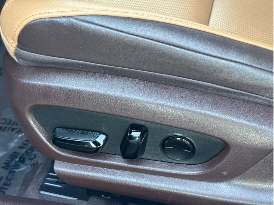 2019 Lexus ES 350 - Photo 22