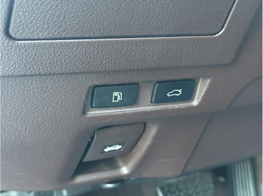 2019 Lexus ES 350 - Photo 23